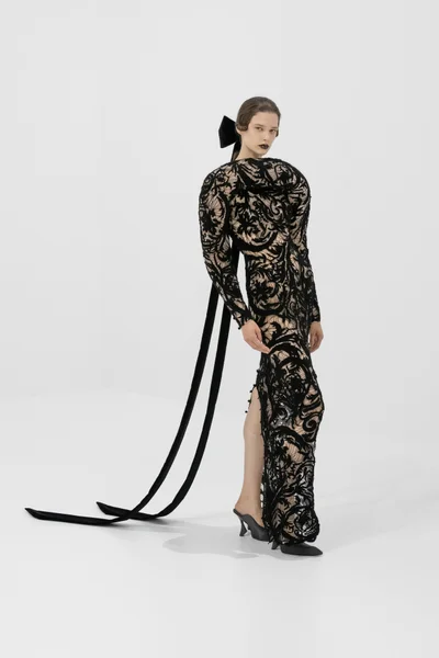 Look 10